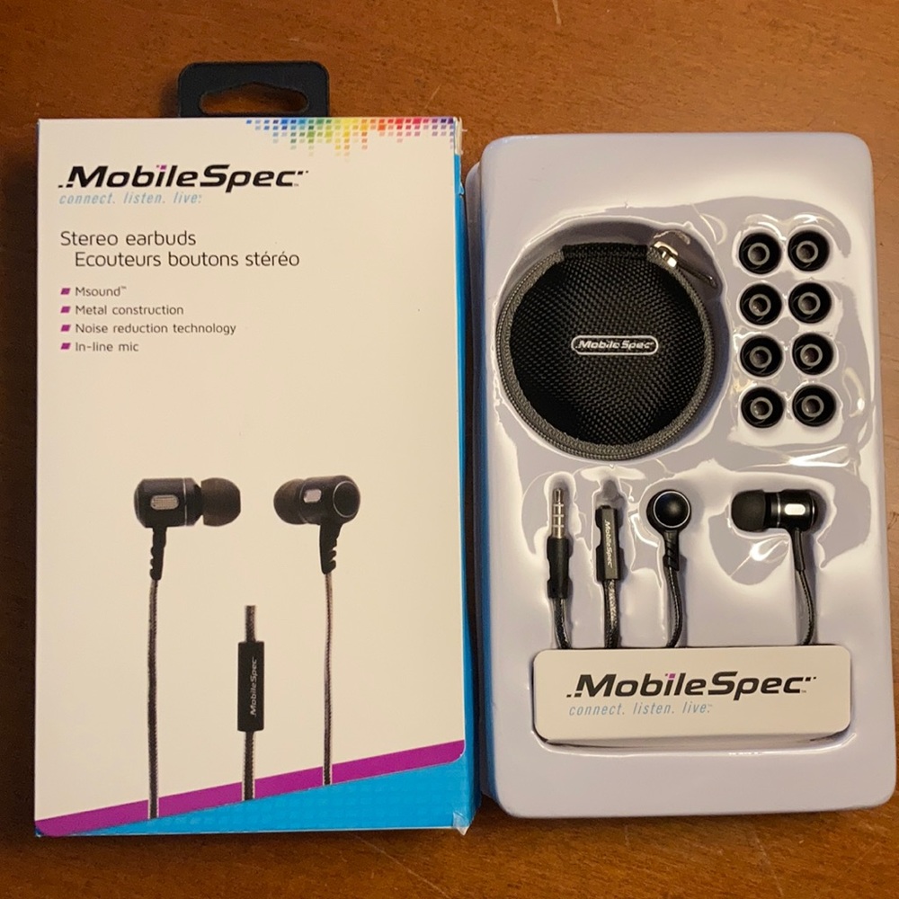 Stereo Earbuds with in-line mic NIB